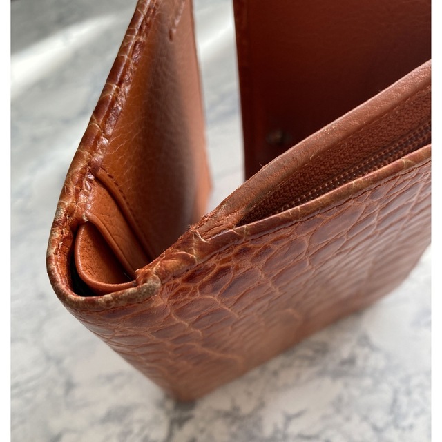 Furla(フルラ)の☆FURLA☆オレンジ型押し財布 レディースのファッション小物(財布)の商品写真