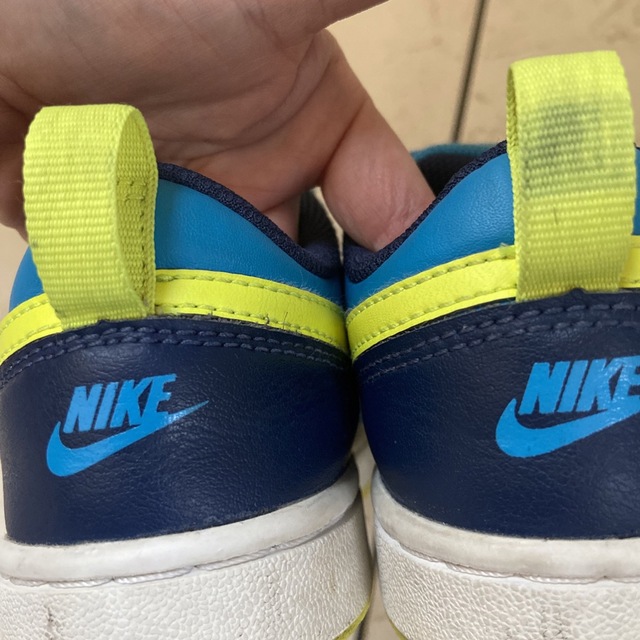 NIKE(ナイキ)のNIKE スニーカ22㎝ キッズ/ベビー/マタニティのキッズ靴/シューズ(15cm~)(スニーカー)の商品写真