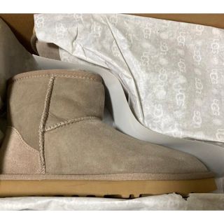 極美品 UGG正規品 クラシック アンラインド ミニ パーフブーツ