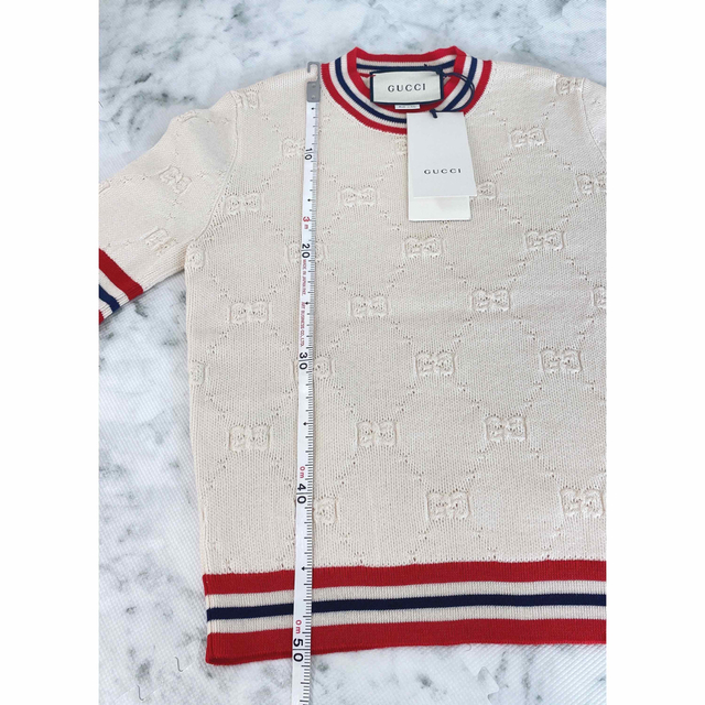 Gucci(グッチ)の値下げ　新品！グッチ　GUCCI 半袖　ニット　XS オフホワイト　GG柄 レディースのトップス(ニット/セーター)の商品写真