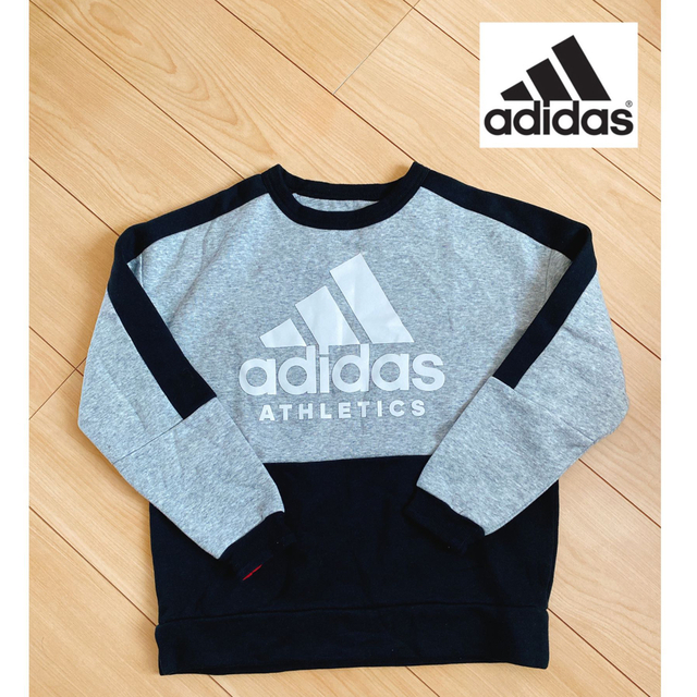 adidas(アディダス)の2度ほど使用　アディダス　スウェット　150センチ キッズ/ベビー/マタニティのキッズ服男の子用(90cm~)(Tシャツ/カットソー)の商品写真