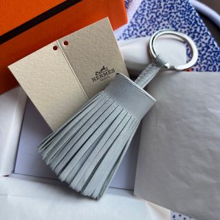 エルメス(Hermes)のVolver様専用 エルメス カルメン ブルーブリュム SV チャーム 超美品(キーホルダー)