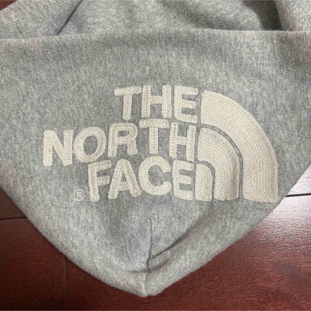 THE NORTH FACE(ザノースフェイス)のTHE NORTH FACEノースフェイス　パーカー　120 キッズ/ベビー/マタニティのキッズ服男の子用(90cm~)(ジャケット/上着)の商品写真