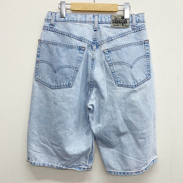 日本最大級 Levi'sシルバータブデニムハーフパンツ ショートパンツ