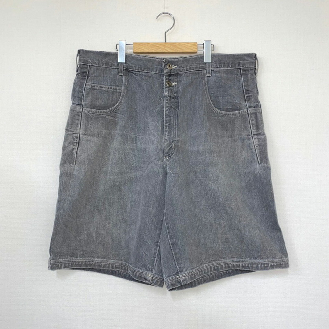 GUESS(ゲス)のゲス ジーンズ GUESS JEANS デニム ショートパンツ サイズ：W39 ブラック 【中古】 メンズのスーツ(スラックス/スーツパンツ)の商品写真