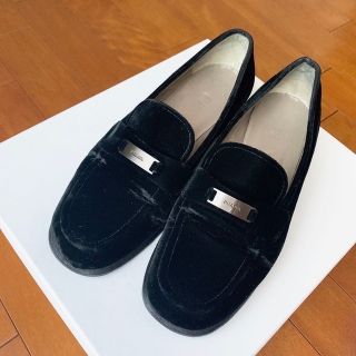 プラダ(PRADA)のPRADA プラダ ベロアローファー 36.5(ローファー/革靴)