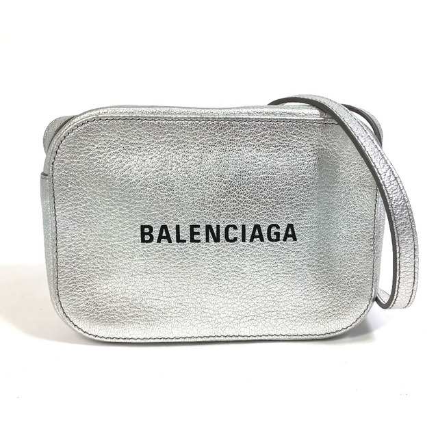 Balenciaga(バレンシアガ)のバレンシアガ BALENCIAGA エブリデイ カメラバッグ 552372 ロゴ XSサイズ ショルダーバッグ レザー シルバー レディースのバッグ(ショルダーバッグ)の商品写真