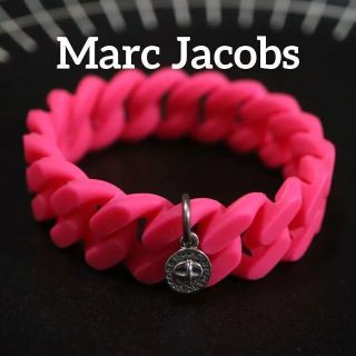 マークジェイコブス(MARC JACOBS)の【匿名配送】マーク バイマーク ジェイコブス ブレスレット ラバー ピンク(ブレスレット/バングル)