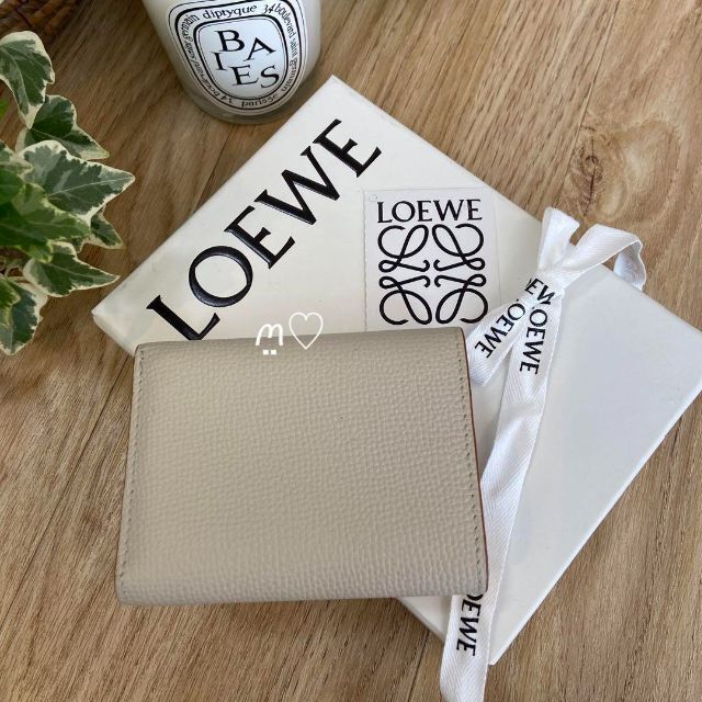 LOEWE ロエベ アナグラムトライフォールドウォレット 三つ折り財布