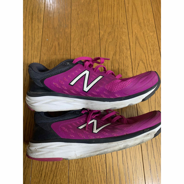 New Balance(ニューバランス)の断捨離中早い者勝ち！ニューバランス　23.5スニーカー レディース　490 レディースの靴/シューズ(スニーカー)の商品写真