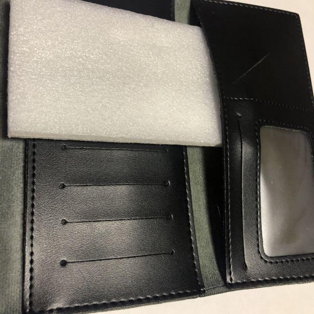 【新品・匿名配送】スエード×レザー風 三つ折財布 メンズのファッション小物(折り財布)の商品写真