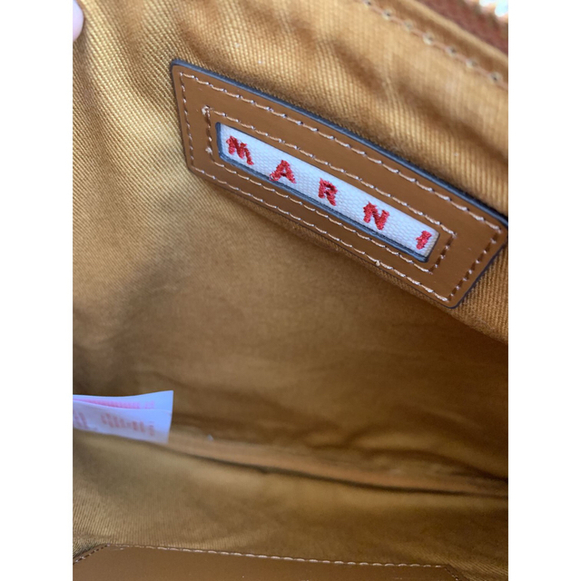 Marni(マルニ)の【新品未使用】MARNI マルニ　ショルダーバッグラフィア ポシェット レディースのバッグ(ショルダーバッグ)の商品写真