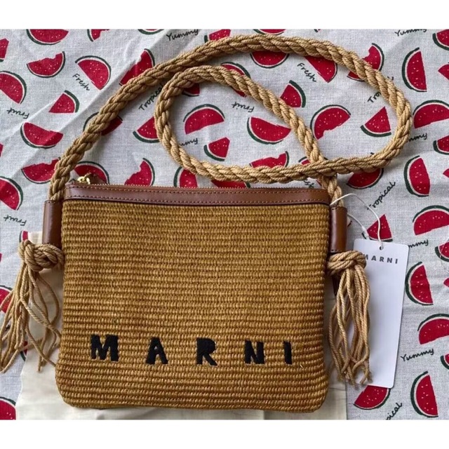 【新品未使用】MARNI マルニ　ショルダーバッグラフィア ポシェット