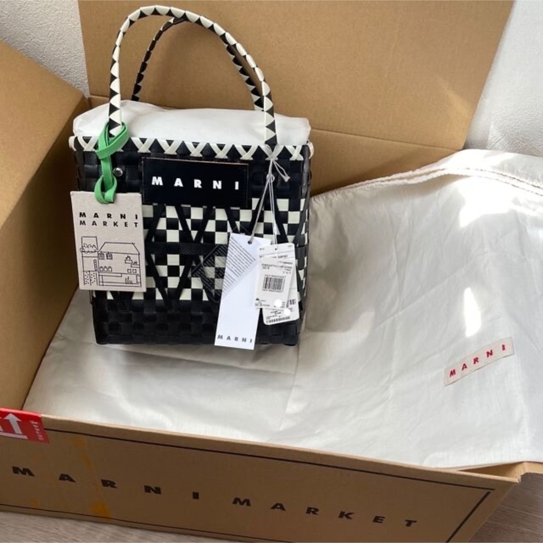 国内正規品     Marni    2023