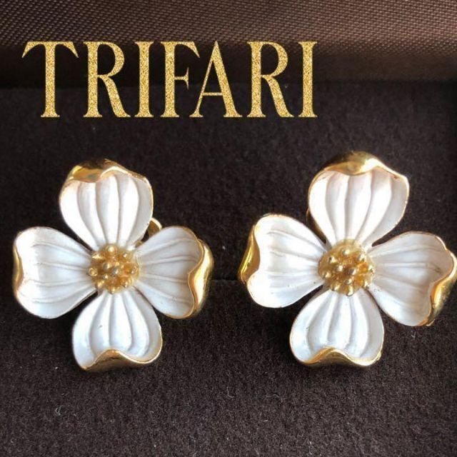 レア*CROWN TRIFARI ハナミズキ ヴィンテージイヤリング ホワイト