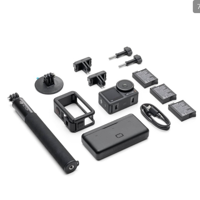 美品　DJI OSMO ACTION 3 アドベンチャーコンボ