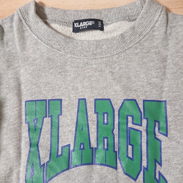 XLARGE(エクストララージ)のエクストララージキッズ トレーナー スウェット キッズ/ベビー/マタニティのキッズ服男の子用(90cm~)(Tシャツ/カットソー)の商品写真