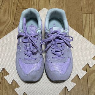 NEW  BALANCE SNEAKER 23.5cm