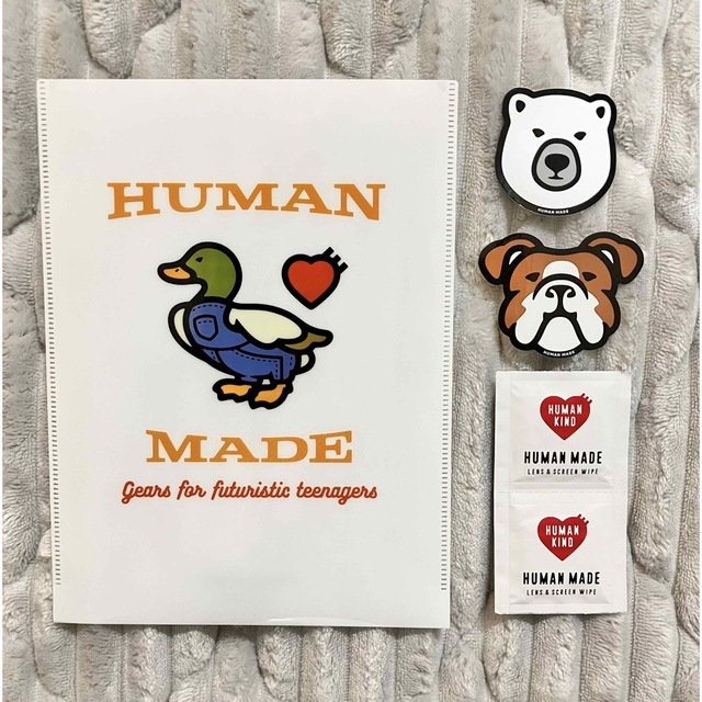 HUMAN MADE(ヒューマンメイド)のHUMANMADE  ヒューマンメイド ノベルティ ステッカー クリアファイル メンズのファッション小物(その他)の商品写真