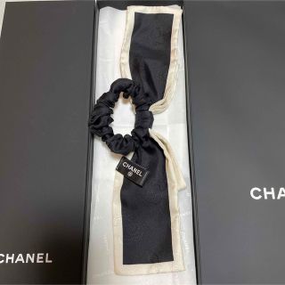 CHANEL - シャネル 正規品 ヘアアクセサリー リボンシュシュ AA7530 の ...