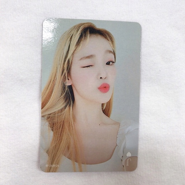 OH MY GIRL Etoile トレカ スンヒ エンタメ/ホビーのタレントグッズ(アイドルグッズ)の商品写真