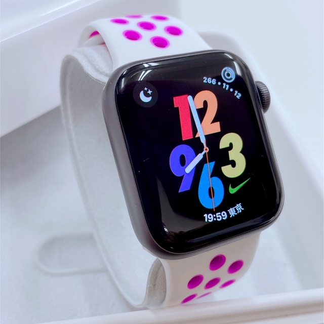 Apple Watch - Apple Watch series4 ナイキ 40mm GPS+セルラーモデル
