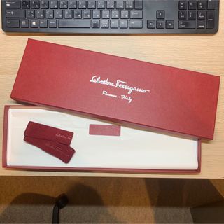 サルヴァトーレフェラガモ(Salvatore Ferragamo)のフェラガモ ネクタイ 箱 (ネクタイ)