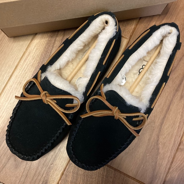 UGG ダコタ　23cm ブラック　新品