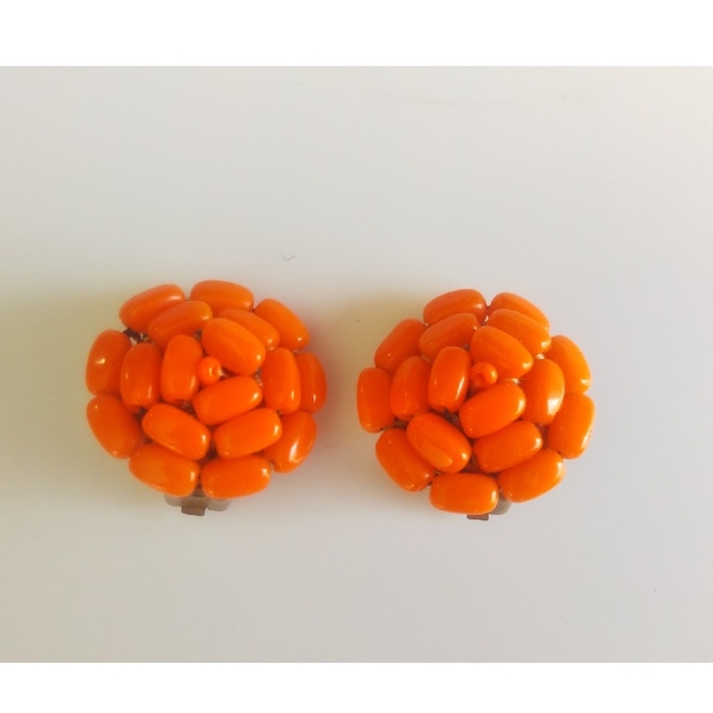 【希少!】昭和レトロ 西ドイツ製 イヤリング 花 フラワー ビーズ オレンジ