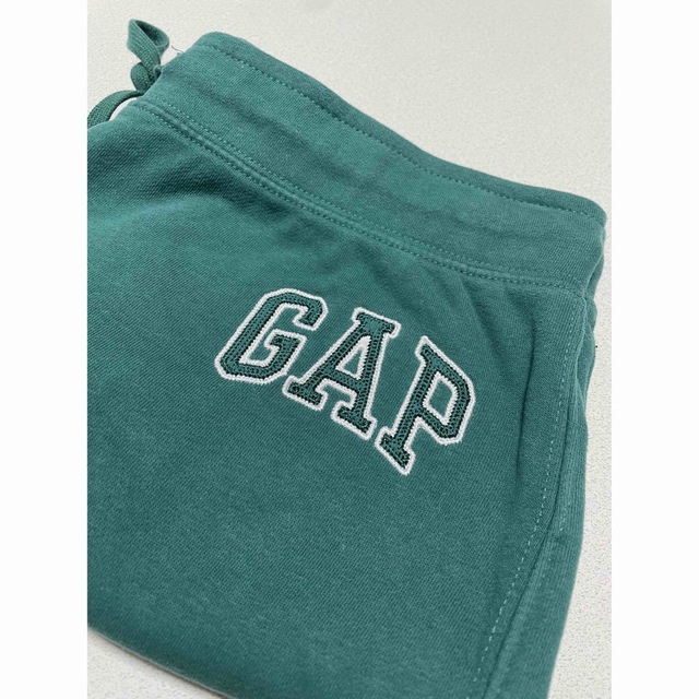 GAP(ギャップ)のハーフスウェットパンツ メンズのトップス(スウェット)の商品写真