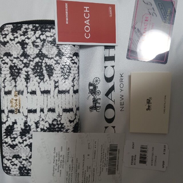 COACH(コーチ)のCOACH人気長財布ヘビ柄、ホワイト系 メンズのファッション小物(長財布)の商品写真