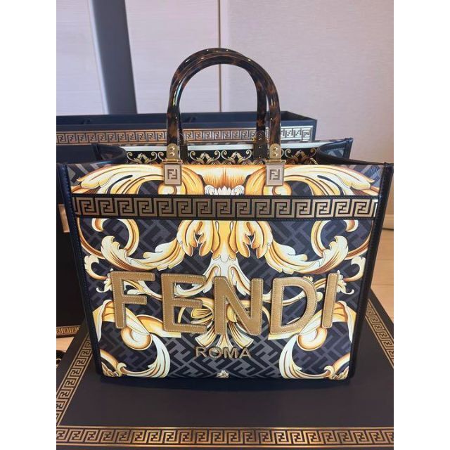 絶妙なデザイン - FENDI フェンダーチェ /FENDACE トートバッグ