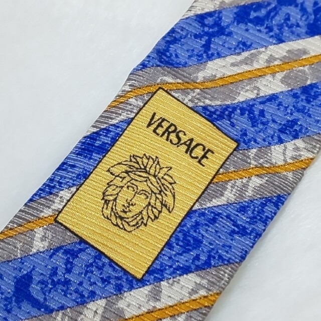 Gianni Versace(ジャンニヴェルサーチ)のMKG様専用 VERSACE シルクネクタイ 2点セット メンズのファッション小物(ネクタイ)の商品写真