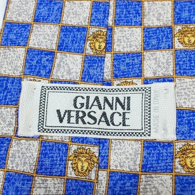 Gianni Versace(ジャンニヴェルサーチ)のMKG様専用 VERSACE シルクネクタイ 2点セット メンズのファッション小物(ネクタイ)の商品写真