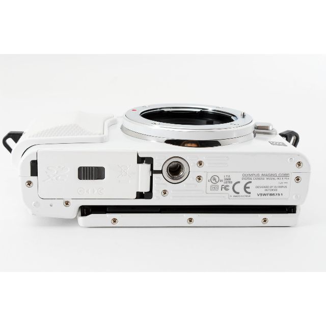 OLYMPUS(オリンパス)のOLYMPUS PEN Lite E-PL6 ボディ ホワイト スマホ/家電/カメラのカメラ(デジタル一眼)の商品写真