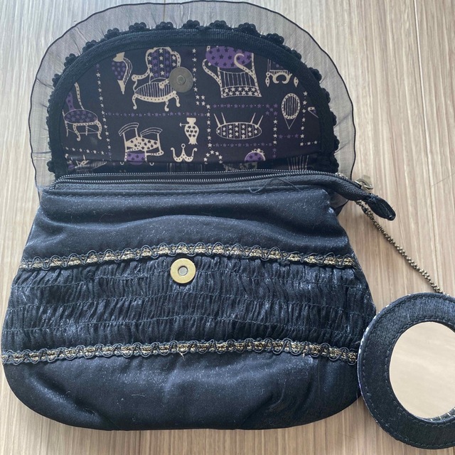 ANNA SUI(アナスイ)の【百貨店購入】アナスイ　スパンコール　ポーチ レディースのファッション小物(ポーチ)の商品写真