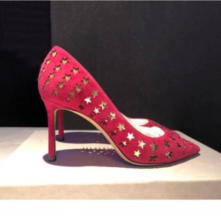 ジミーチュウ(JIMMY CHOO)のJIMMYCHOO 定価10万円 星 スター パンチング  スエード パンプス(ハイヒール/パンプス)