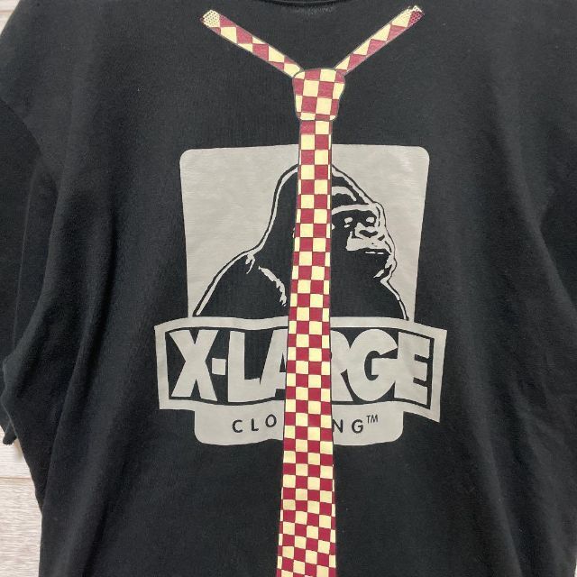 XLARGE(エクストララージ)のXLARGE Tシャツ ゴリラ ロゴプリント ネクタイ プリント ストリート メンズのトップス(Tシャツ/カットソー(半袖/袖なし))の商品写真