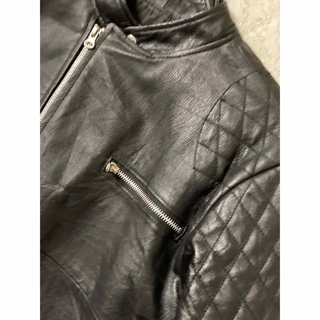 ライダースジャケット　革製　革ジャン　 メンズのジャケット/アウター(ライダースジャケット)の商品写真