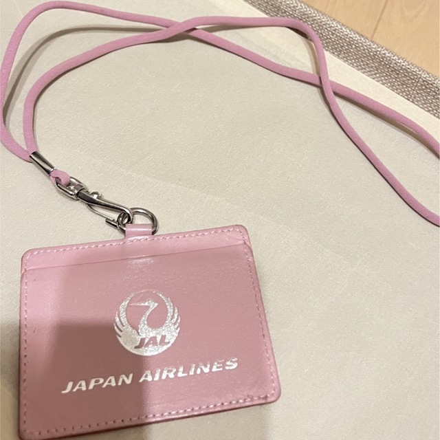 JAL(日本航空)(ジャル(ニホンコウクウ))のJAL ID CASE カードケース　ピンク　/ JALオリジナル　IDケース  レディースのファッション小物(パスケース/IDカードホルダー)の商品写真