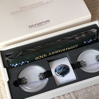 オリンパス(OLYMPUS)のOLYMPUS 新品 1000個限定 90周年 ストラップ&キャップセット (ノベルティグッズ)