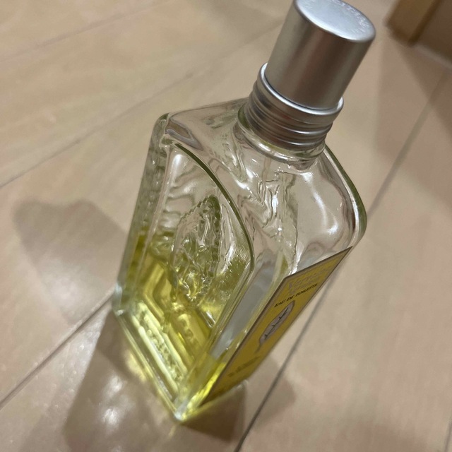 L'OCCITANE(ロクシタン)のロクシタン　シトラスヴァーベナ　香水 コスメ/美容の香水(香水(女性用))の商品写真