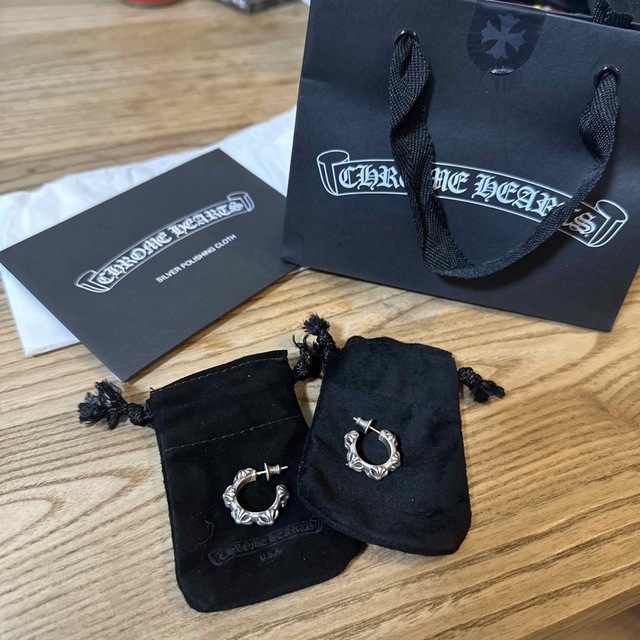 Chrome Hearts(クロムハーツ)のクロムハーツ インボイス有り/クロスバンドフープ シルバーピアス  メンズのアクセサリー(ピアス(両耳用))の商品写真