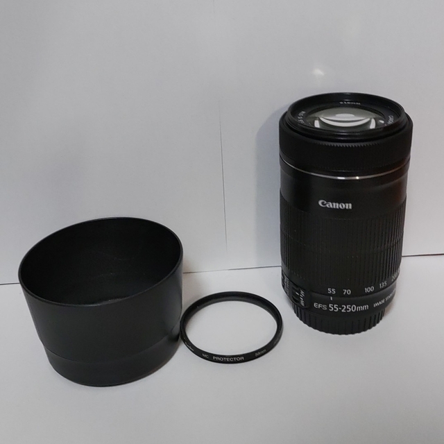 Canon(キヤノン)のCanon EF-S 55-250mm f4-5.6 IS STM スマホ/家電/カメラのカメラ(レンズ(ズーム))の商品写真