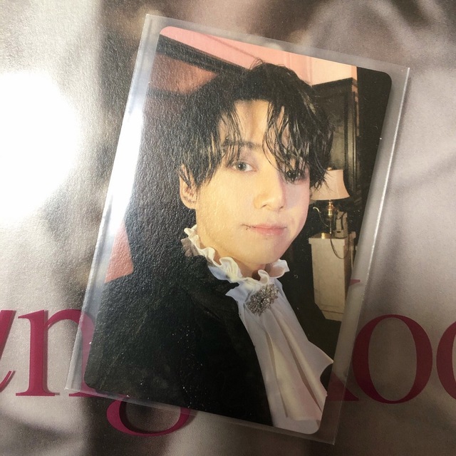 BTS ジョングク 写真集 ランダムトレカ | フリマアプリ ラクマ