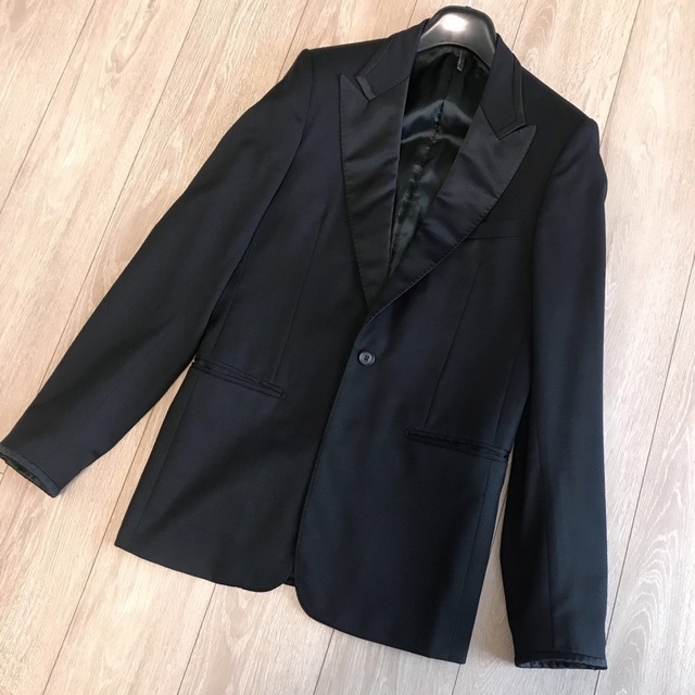 DIOR HOMME(ディオールオム)の新品未使用 エディ期 06AW ディオールオム スモーキングジャケット メンズのジャケット/アウター(テーラードジャケット)の商品写真