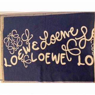 LOEWE マフラー