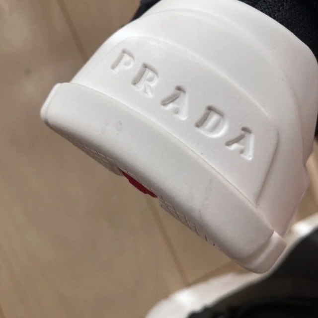 PRADA(プラダ)のPRADA スニーカー　ローファー　ブーツ　バッグ　新品未使用 レディースの靴/シューズ(スニーカー)の商品写真