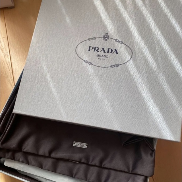 PRADA(プラダ)のPRADA スニーカー　ローファー　ブーツ　バッグ　新品未使用 レディースの靴/シューズ(スニーカー)の商品写真