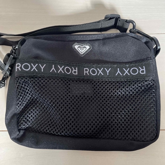 Roxy(ロキシー)のポーチ　ロキシーROXY レディースのファッション小物(ポーチ)の商品写真